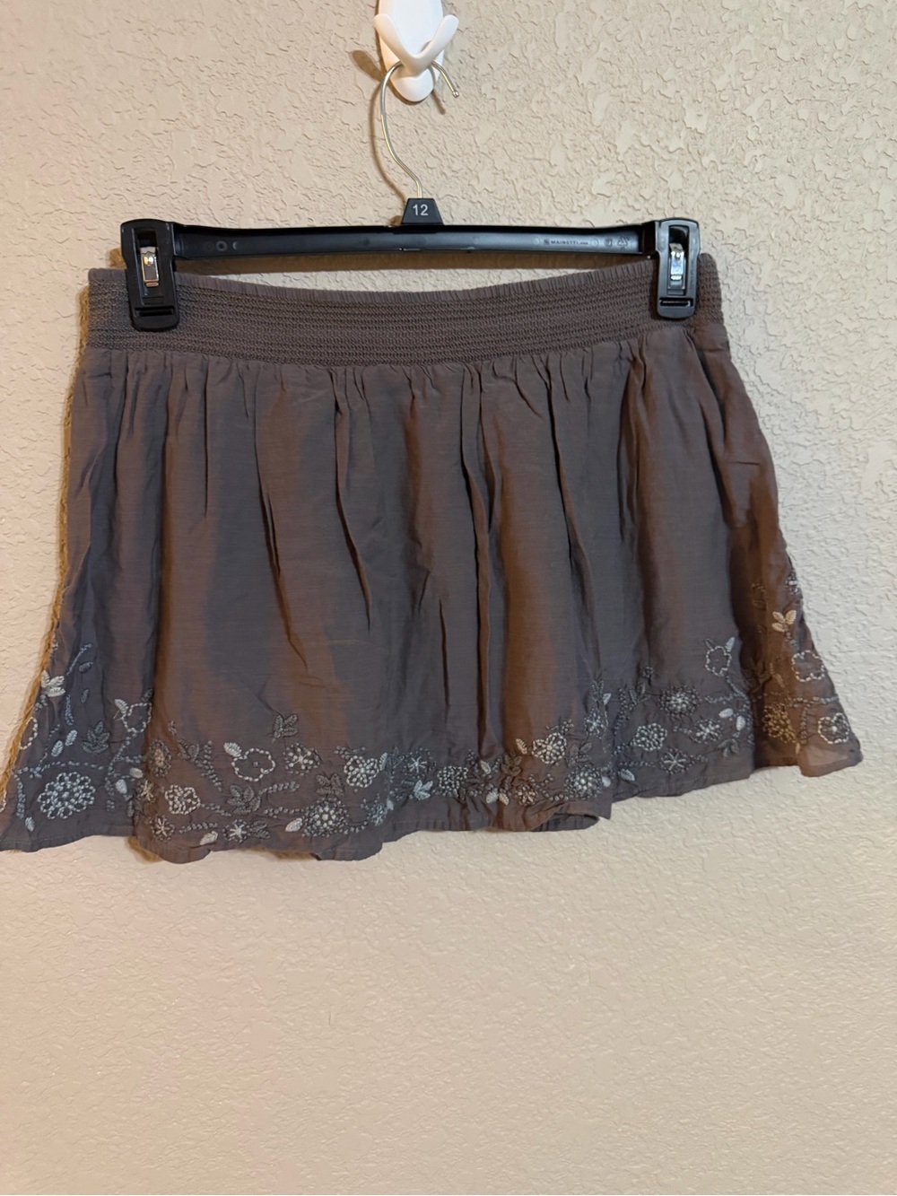 American Eagle Outfitters Gray Embroidered Ruffle Mini Skirt